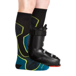 Men's Ski & Snowboard 2-Pack -SummitStrider Gear 8042 Black Footwear 2000x2000 13a487ae c0df 4ddd ab59 17e949fde74c 1