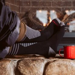 Men's Thermolite® Edge Over-the-Calf Midweight Ski & Snowboard Sock 7 Men's Thermolite® Edge Over-the-Calf Midweight Ski & Snowboard Sock -SummitStrider Gear FW2021 DarnTough Snow JussiOksanen 67