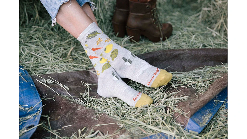 Darn Tough Farmer's Market Crew Lightweight Lifestyle Socks - Women's 5 Darn Tough Farmer's Market Crew Lightweight Lifestyle Socks - Women's - Image 5