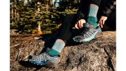 Darn Tough Sobo Micro Crew Lightweight Hiking Sock - Womens 7 Darn Tough Sobo Micro Crew Lightweight Hiking Sock - Womens -SummitStrider Gear opplanet darn tough sobo micro crew lightweight hiking sock womens teal small 1977 teal s darn av 1